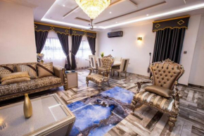 Plum Royal Estates - Penthouse Suite